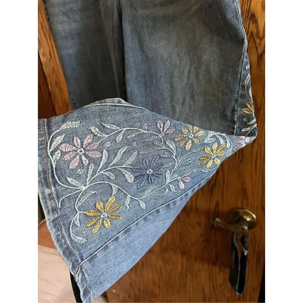 Tribal Jeans Audrey Mid-Rise Wide Leg Crop Jeans With Embroidery Woman’s Size 16